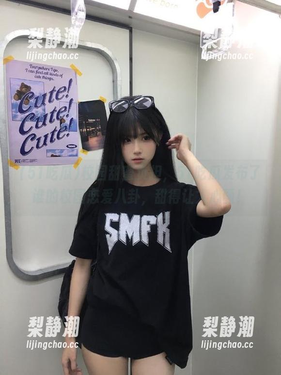 校园甜蜜负担，51吃瓜发布了谁的校园恋爱八卦，甜得让人心颤！