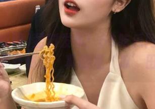 猛料发布：66吃瓜网揭开瓜田里的那些秘密，真的是‘瓜’田李下！