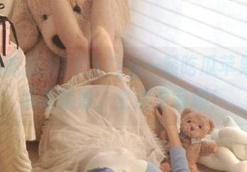 打开17cg一起吃瓜苹果版，瓜果飘香，生活更有趣！