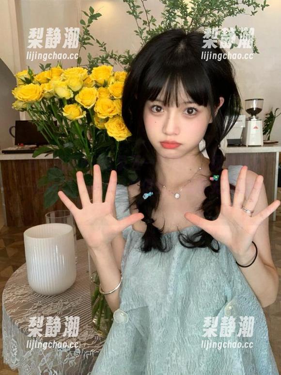 登录五一吃瓜网，跟着我们一起爽翻，全网爆料俱全，瓜事无所遁形！