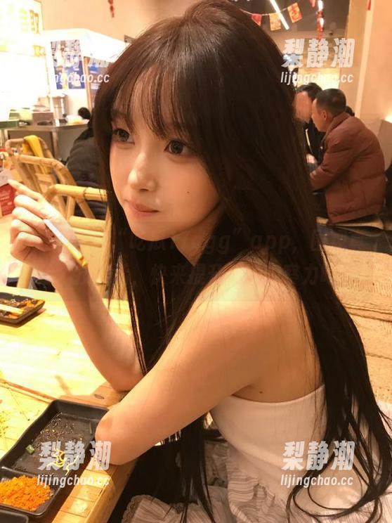 “吃瓜17cgg”app，围观真是个技术活，快来提升你的观察力吧！