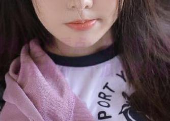 今日看点：在“吃瓜福利”网站，竟穿越到一个瓜田世界去？