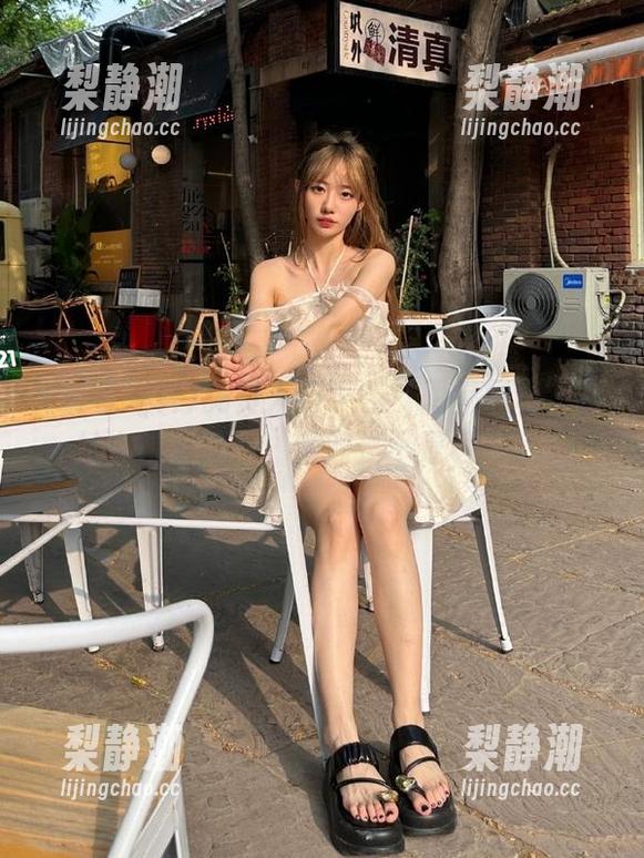 免费入门！在“明星黑料”网站中徘徊的你，脑洞是不是也开了？