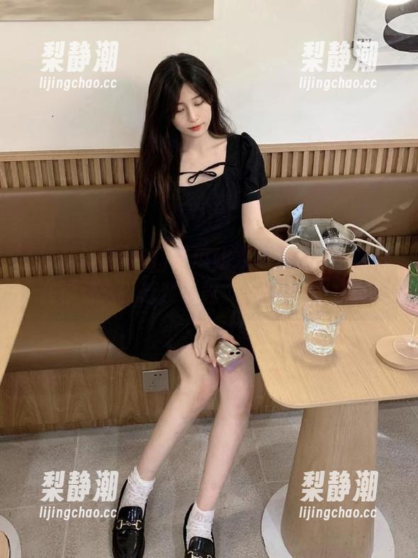 热门吃瓜让人陷入疯狂，你还在等什么？赶紧下载“爆料海角”吧！