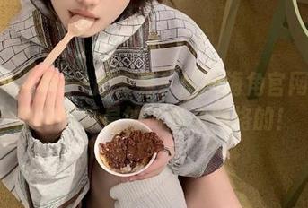 一起来看！爆料海角官网里的热门吃瓜是如何轰动网络的！