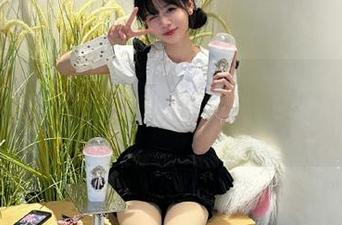 网曝吃瓜在线：最新瓜果充实你的八卦人生，你准备好了吗？