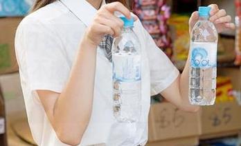 黑料不打烊tttzzz07.su2025：永不迷路，让你从此告别八卦的泥潭！