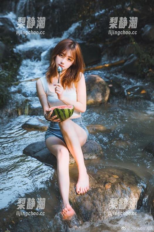 最近黑料不打烊155fun放出的这个视频，让我忍不住想一口气看完，真香！
