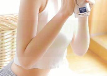 iOS熊猫们注意了，黑料不打烊的最新地址太刺激，看了心情好