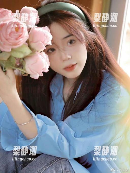 黑料社在线：当我尝试翻下一页的瞬间，心里总有点小期待！