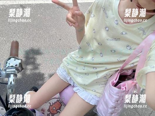 黑料社 iOS用户注意了!黑料社的下载链接居然在某个暗角,别错过最新八卦!